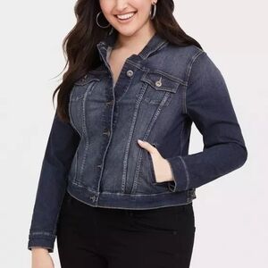 💙 Torrid Size 2 Denim Jacket | Classic Blue Jean Jacket | Excellent Condition